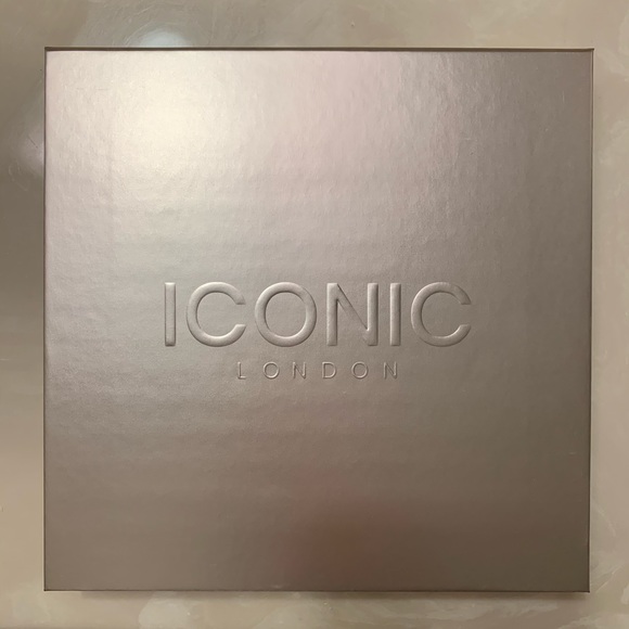 ICONIC LONDON day to slay eyeshadow palette *NEW* - Picture 2 of 3